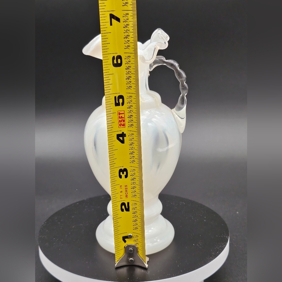 VTG FENTON MOONSTONE OPALESCENT MILK GLASS COIN DOT PITCHER VASE W/ HANDLE READ - Picture 7 of 7